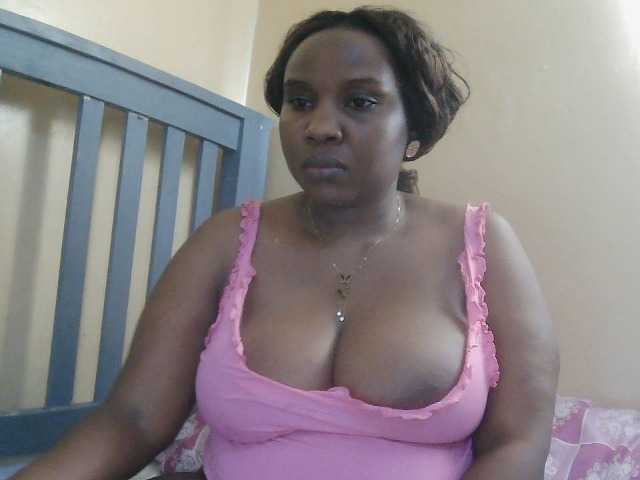 Strangerdanger2 — live female cam