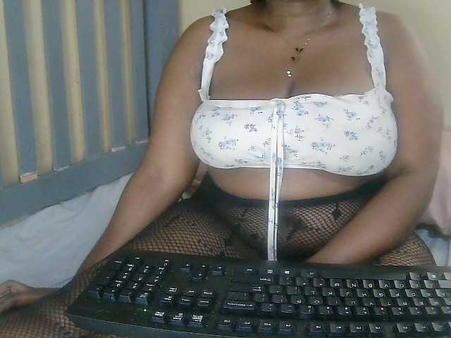 Strangerdanger2 live cam on BongaCams