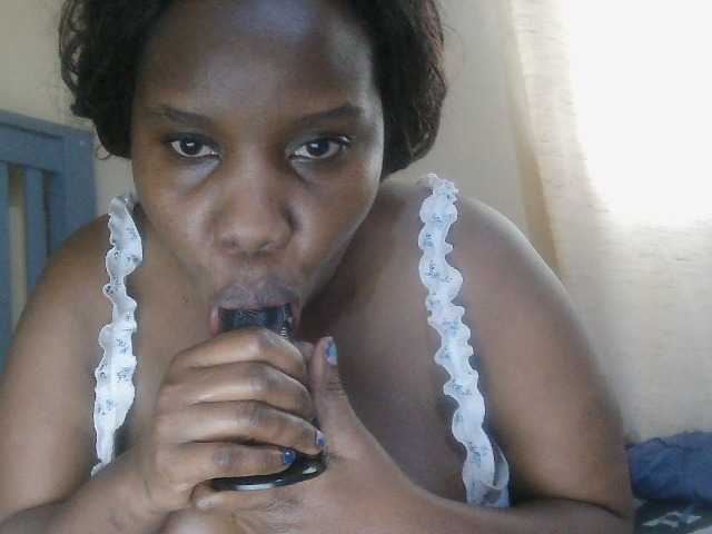 Strangerdanger2 live cam on BongaCams