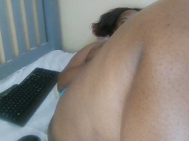 Strangerdanger2, modèle webcam