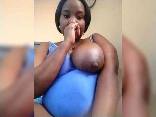 Strangerdanger2 Live Webcam on BongaCams