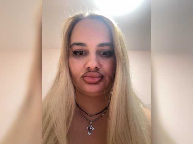 Sweetgirl31111 live cam