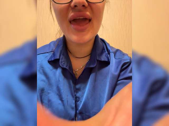 Sweetgirl31111 webcam