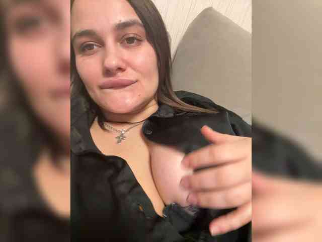 Sweetgirl31111 webcam