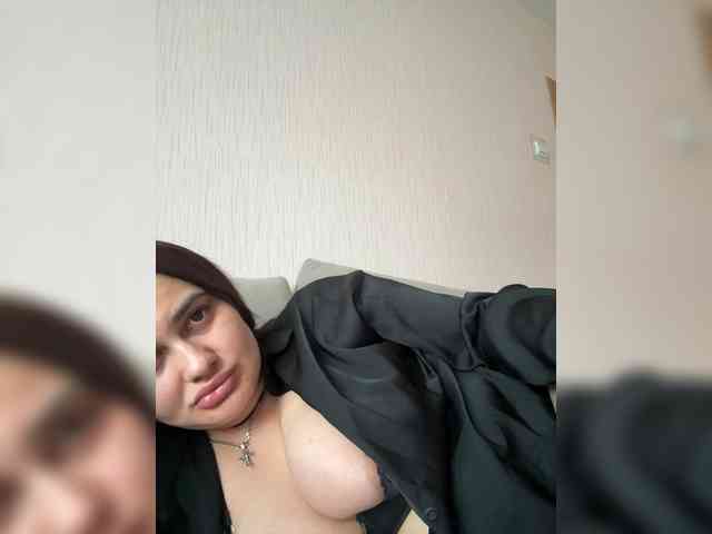 Sweetgirl31111 webcam