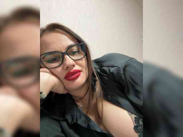 Sweetgirl31111 webcam