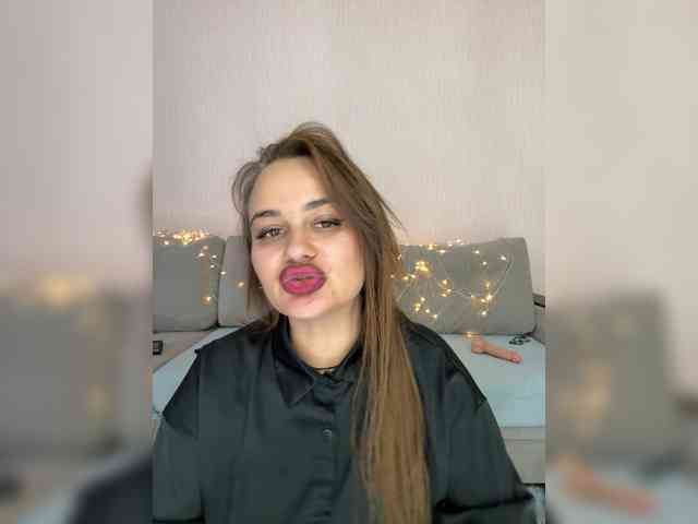 Sweetgirl31111 webcam