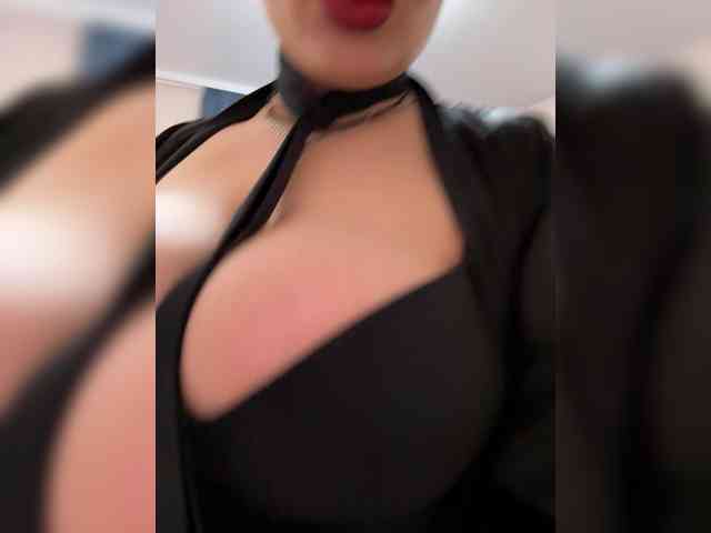Sweetgirl31111 webcam