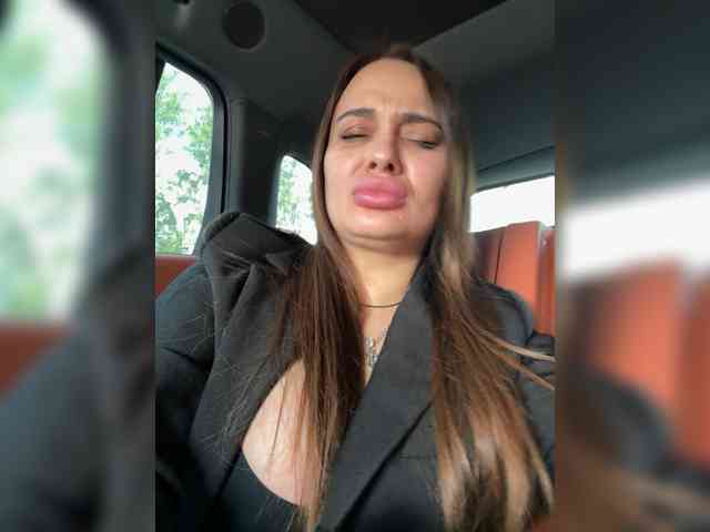 Sweetgirl31111 webcam