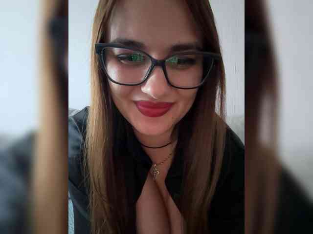 Sweetgirl31111 webcam