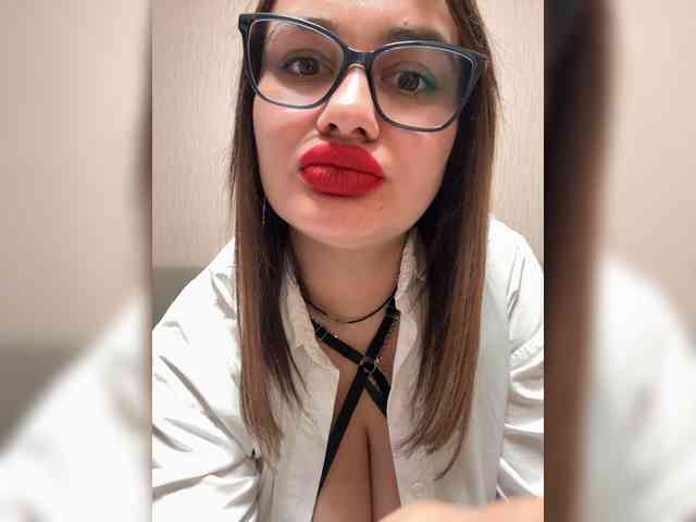 Sweetgirl31111 webcam