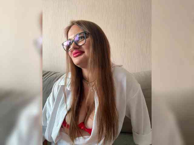 Sweetgirl31111 webcam