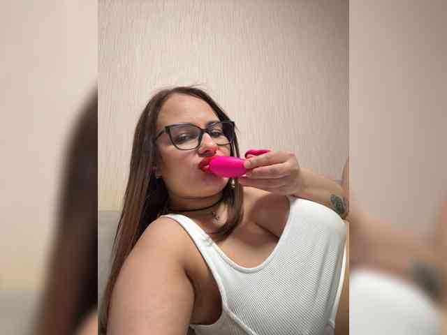 Sweetgirl31111 webcam