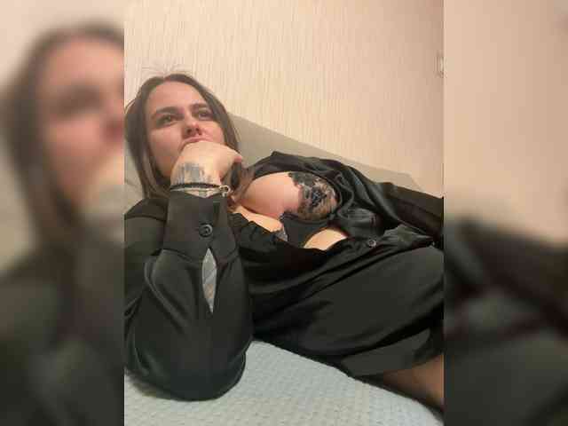 Sweetgirl31111 webcam