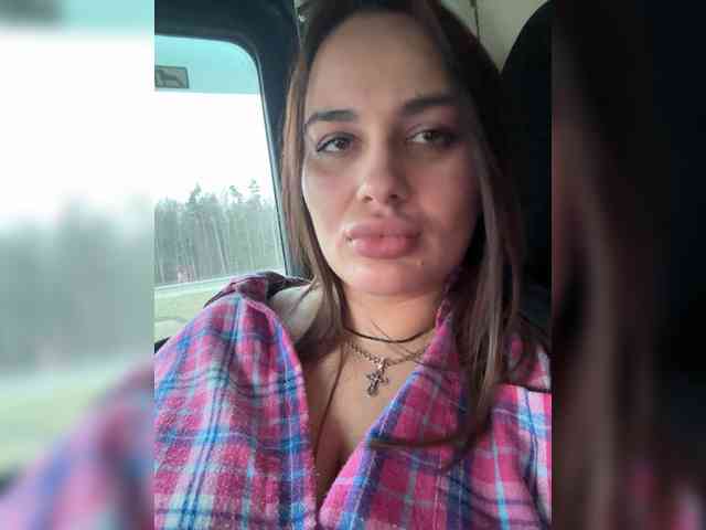 Sweetgirl31111 webcam