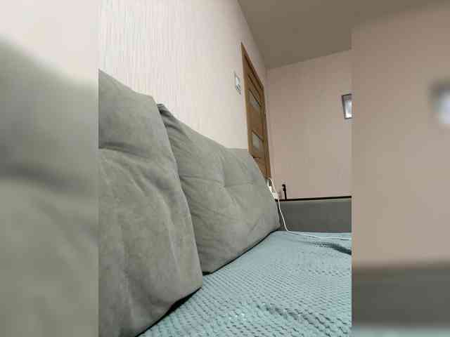 Sweetgirl31111 webcam