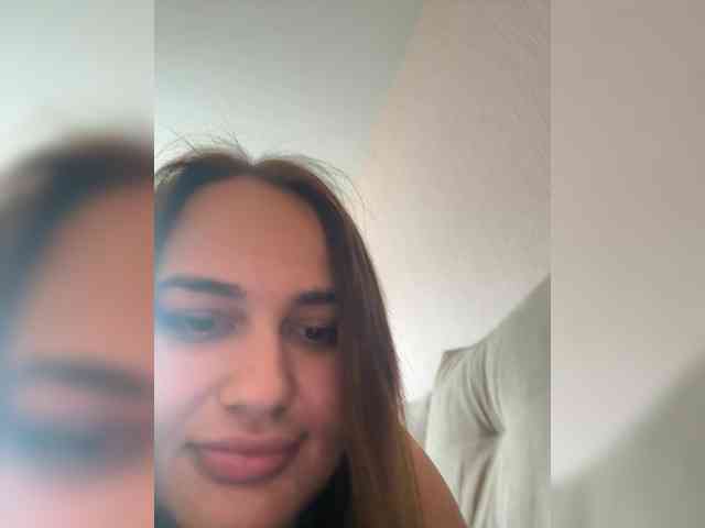 Sweetgirl31111 webcam