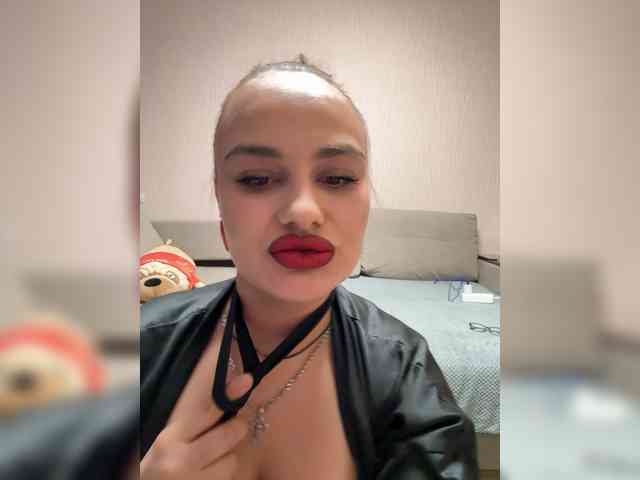 Sweetgirl31111 webcam