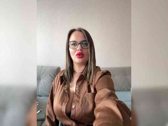 Sweetgirl31111 webcam
