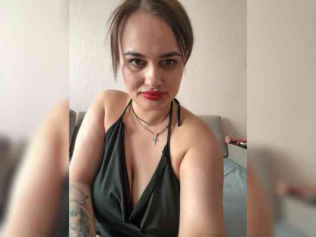 Sweetgirl31111 webcam