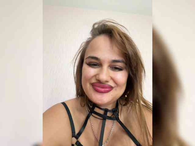 Sweetgirl31111 webcam