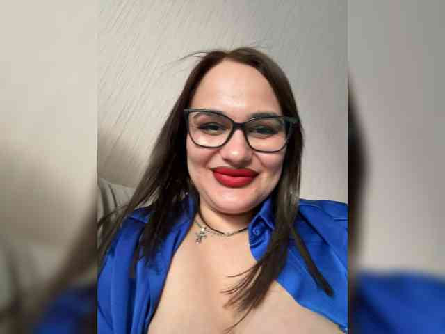 Sweetgirl31111 webcam