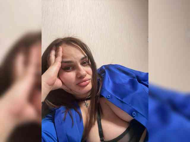 Sweetgirl31111 webcam