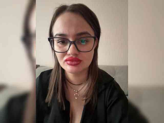 Sweetgirl31111 webcam