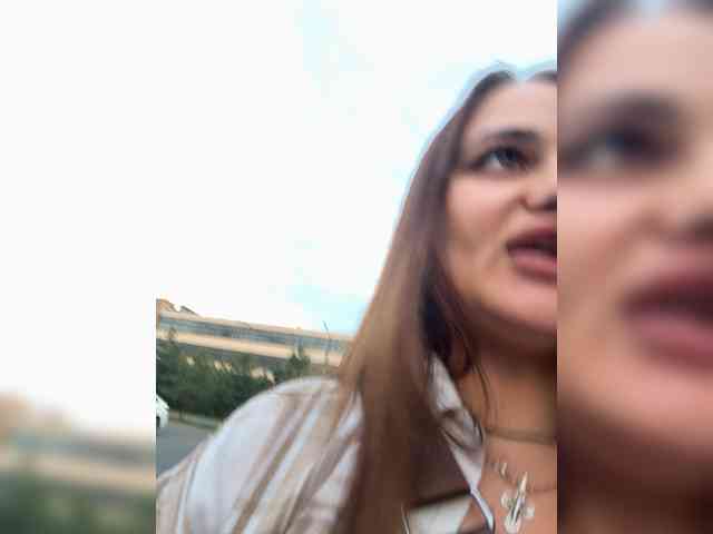 Sweetgirl31111 webcam