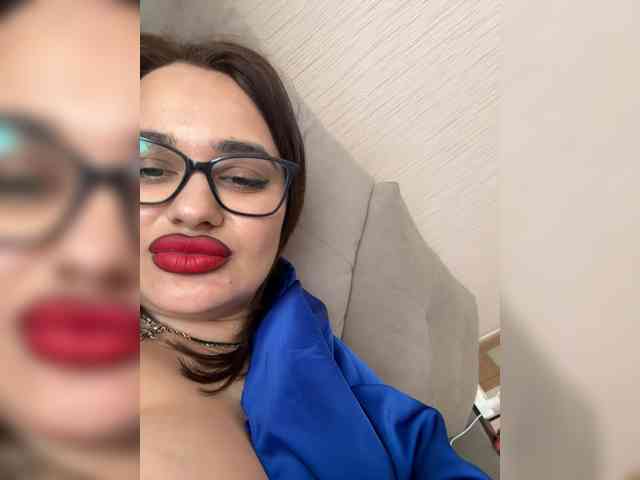 Sweetgirl31111 webcam