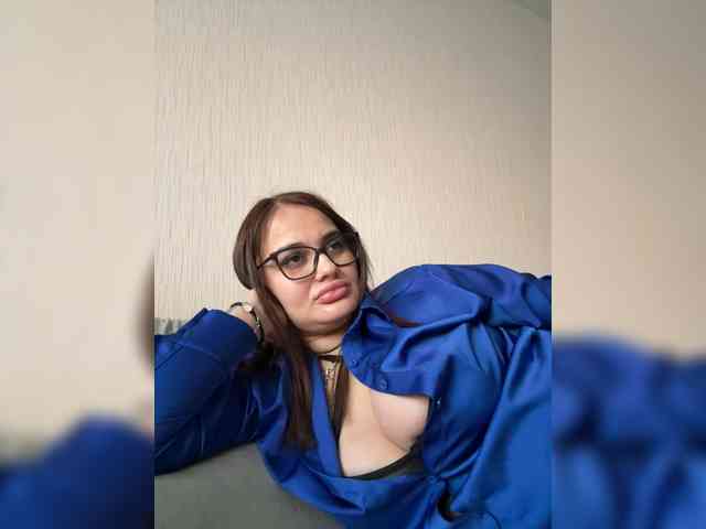 Sweetgirl31111 webcam