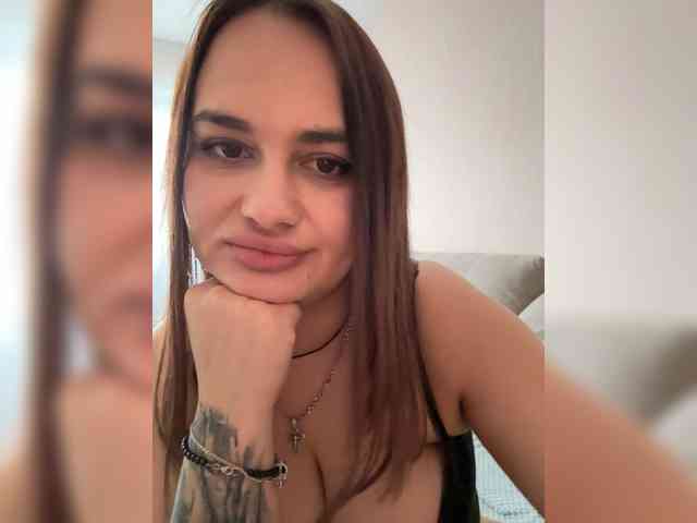 Sweetgirl31111 webcam