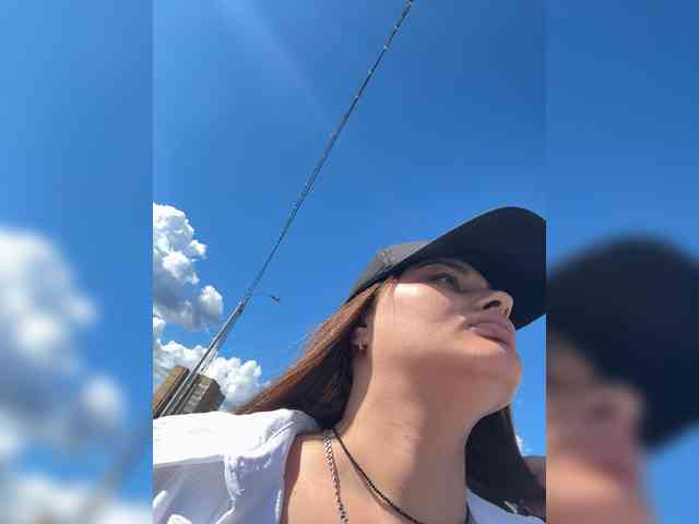 Sweetgirl31111 webcam
