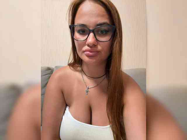 Sweetgirl31111 webcam