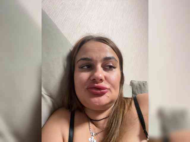 Sweetgirl31111 webcam