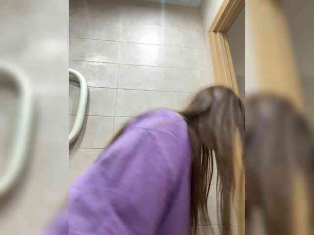 Sweetgirl31111 webcam