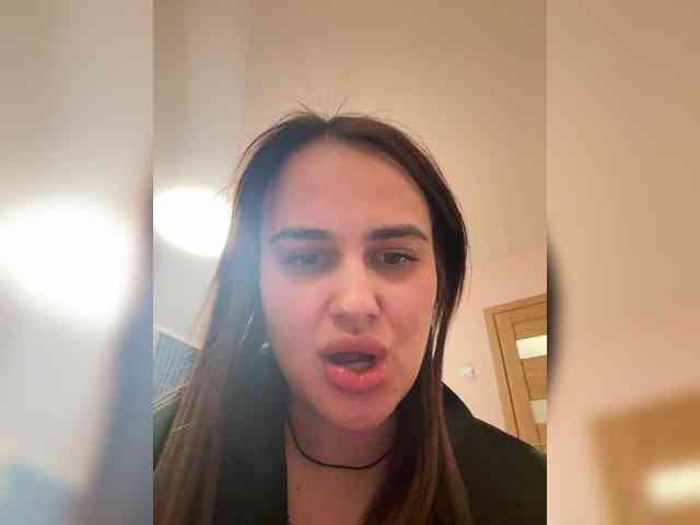 Sweetgirl31111 webcam