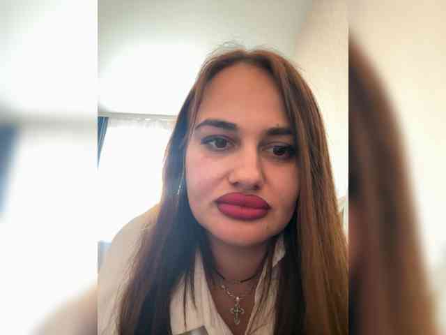 Sweetgirl31111 webcam