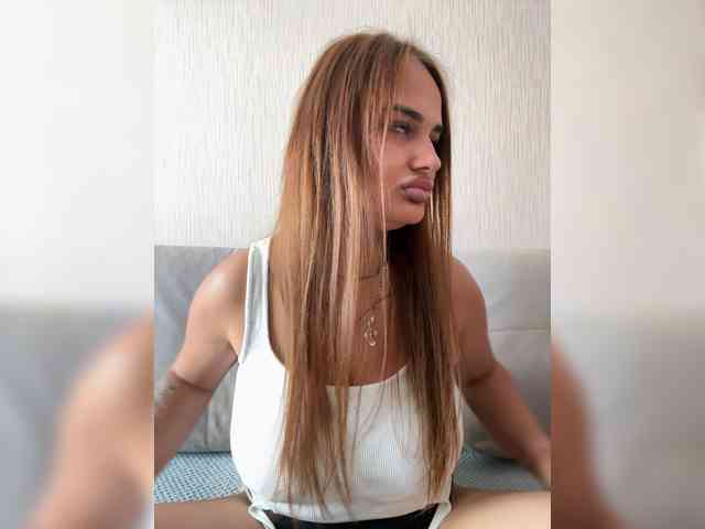 Sweetgirl31111 webcam