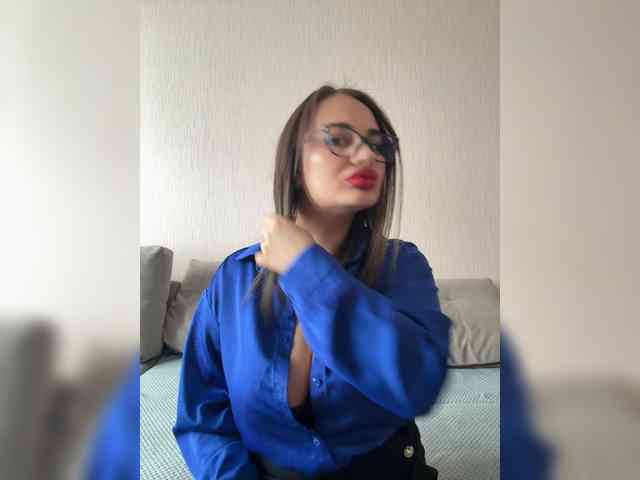 Sweetgirl31111 webcam