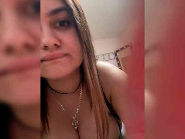 Sweetgirl31111 webcam