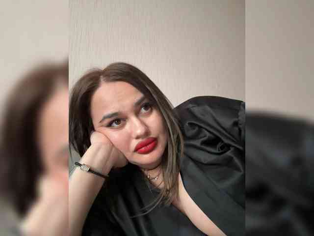 Sweetgirl31111 webcam