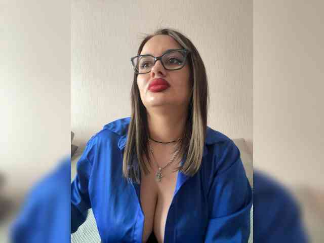 Sweetgirl31111 webcam