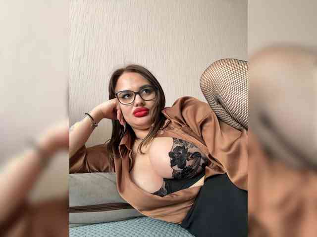 Sweetgirl31111 webcam