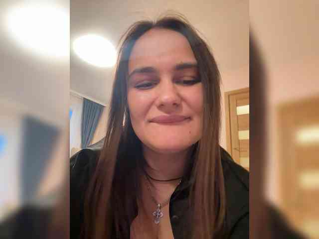 Sweetgirl31111 webcam