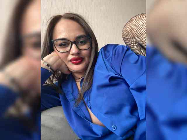 Sweetgirl31111 webcam