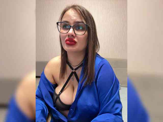 Sweetgirl31111 webcam