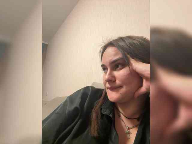 Sweetgirl31111 webcam