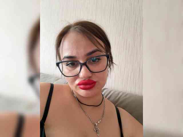 Sweetgirl31111 webcam