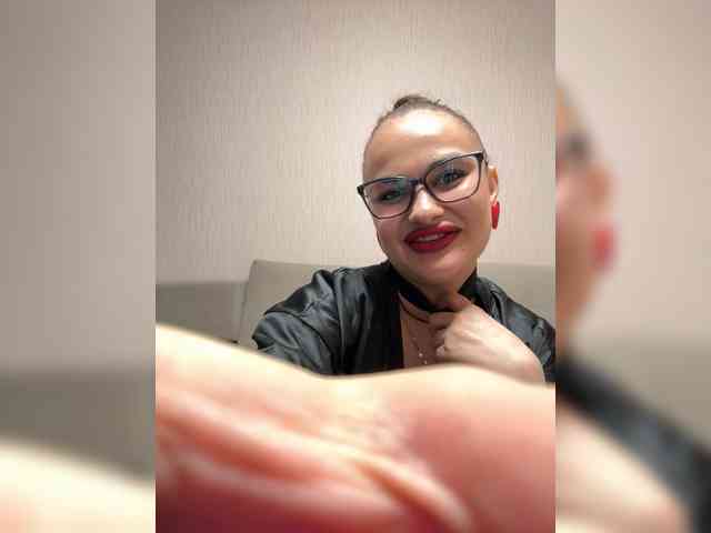 Sweetgirl31111 webcam
